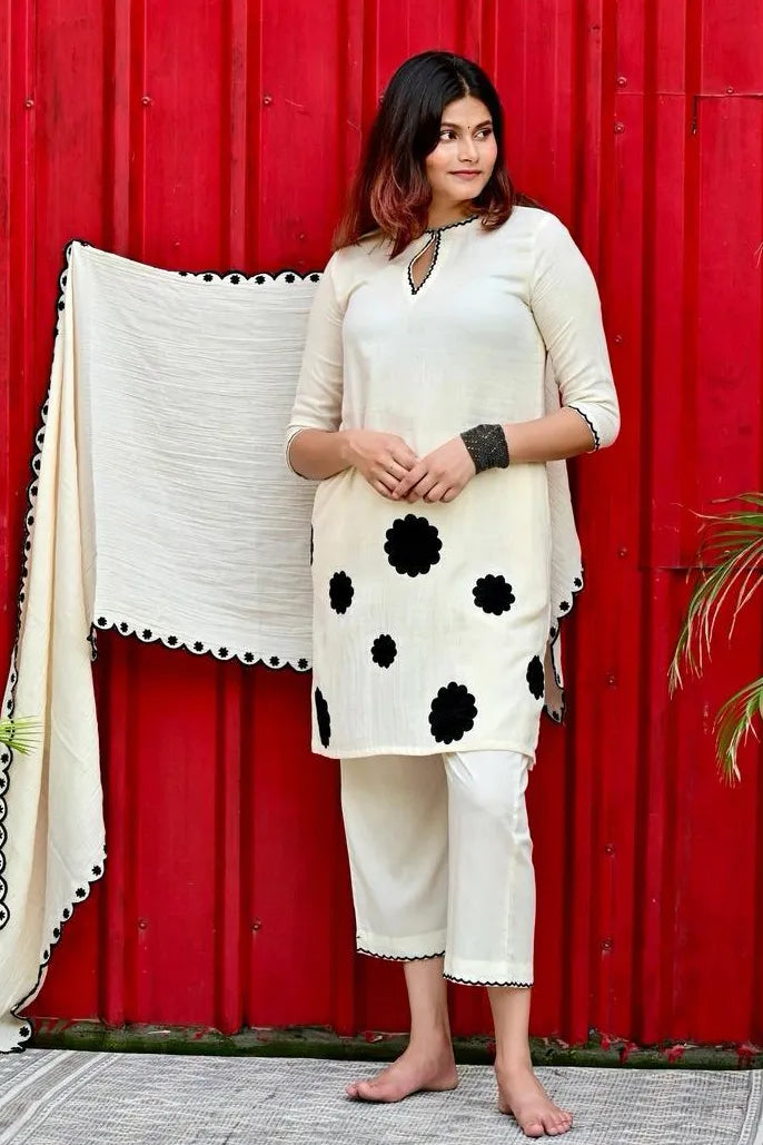 Ivory Embroidered Kurta with Pant and Dupatta